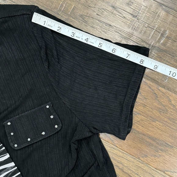 Shin Long Short Sleeve with Neck Tie Up - Picture 11 of 12